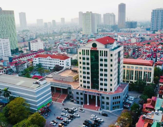 HỌC VIỆN CÔNG NGHỆ BƯU CHÍNH VIỄN THÔNG LÀ 1 TRONG 13 ĐẠI HỌC DẪN DẮT CÁC TRUNG TÂM ĐÀO TẠO XUẤT SẮC VÀ TÀI NĂNG