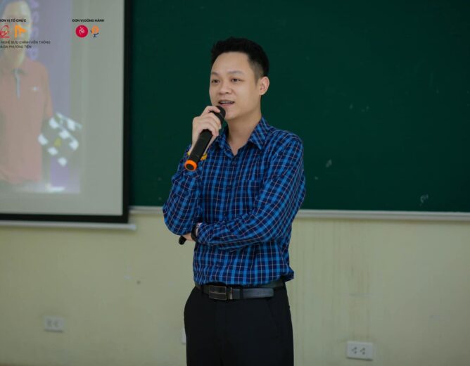 Chuyên đề “Sản xuất tin tức trên không gian số” tại Trường hè Đa phương tiện 2024