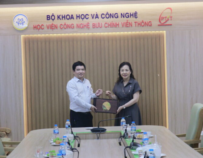 Học viện Công nghệ Bưu chính Viễn thông và Hiệp hội Xúc tiến Phát triển Điện ảnh Việt Nam trao đổi hợp tác đào tạo và phát triển hạ tầng dữ liệu điện ảnh số